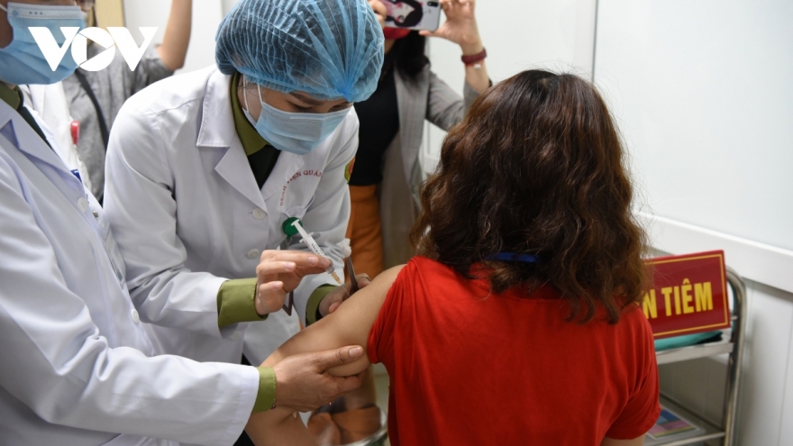 COVID-19 vaccination campaign starts in Vietnam on Mar. 8